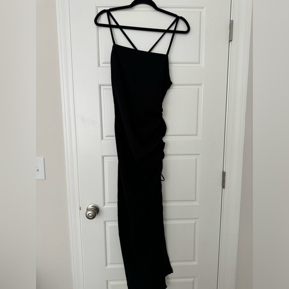 Zara strappy ruched maxi dress - Picture 2 of 5